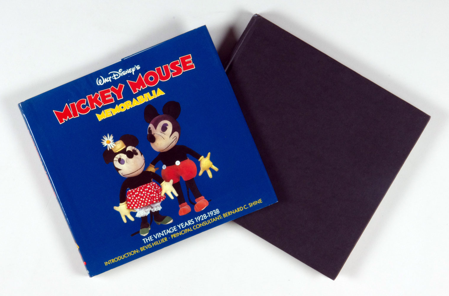 Mickey Mouse Memorabilia The Vintage Years 1928-1938 Hard Cover w/ Dust Jacket